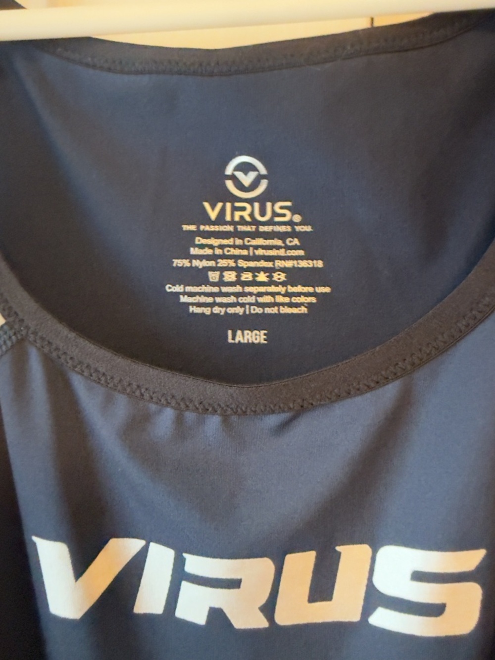 Virus Elevate V2 Singlet Size Large - Picture 2 of 4